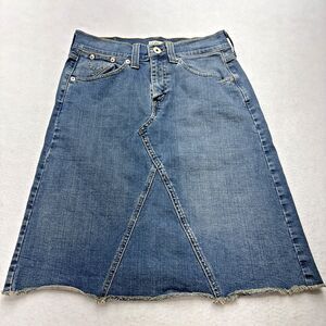 Women's Levi's Iconic Denim Blue Jean Skirt Medium Wash Size 8 MIDI